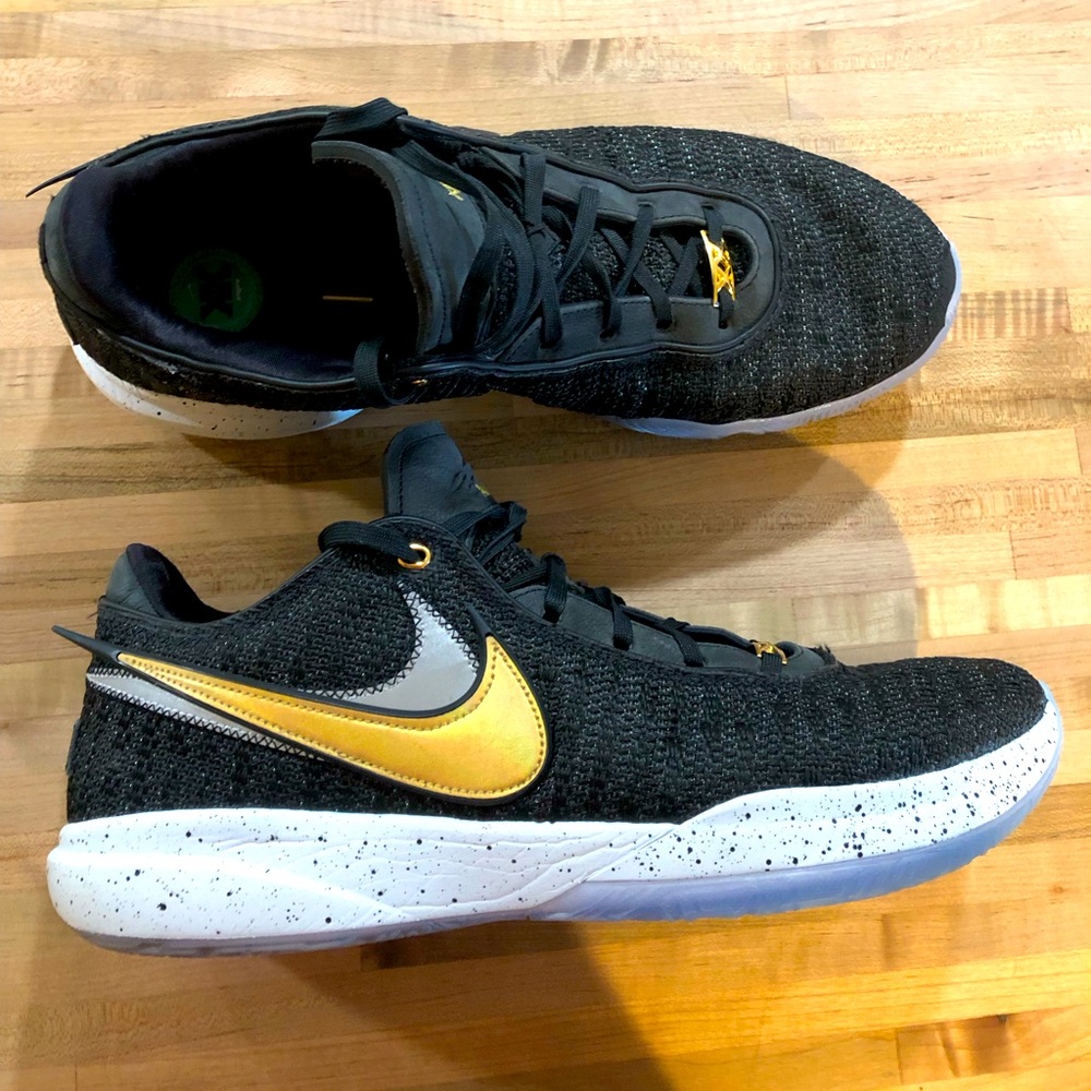 Nike Lebron 20